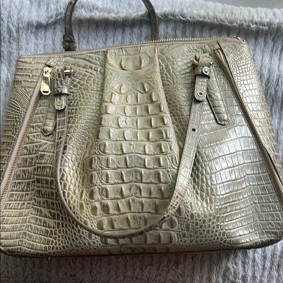 Brahmin Melbourne, Tan Crocodile Embossed Leather Shoulder Bag - Picture 2 of 12
